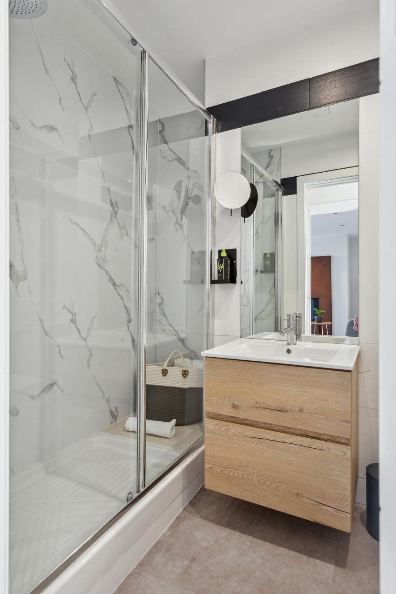 Limehome Madrid Calle De La Paloma Zewnętrze zdjęcie