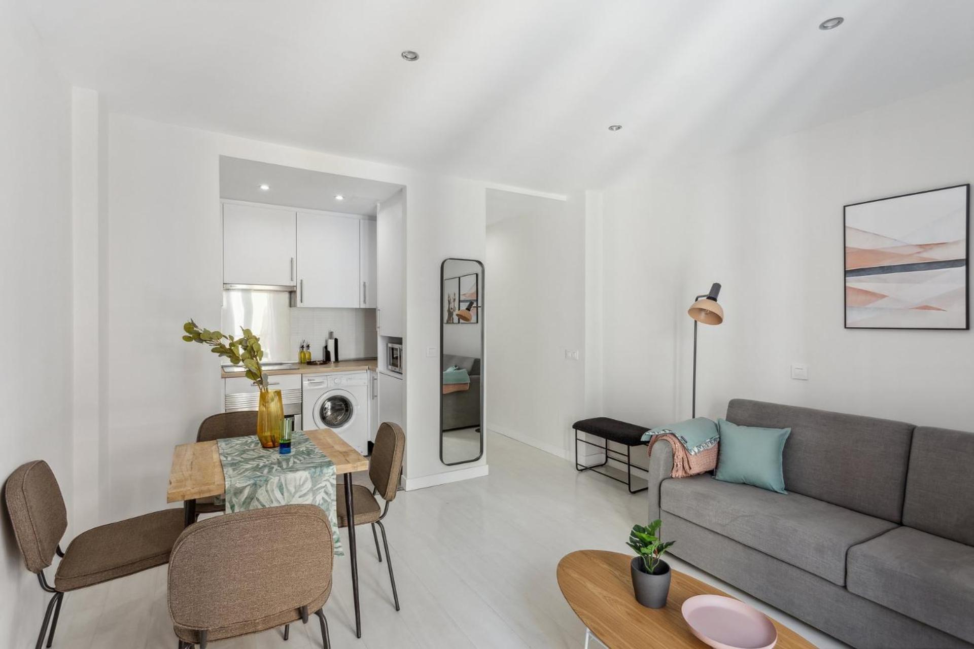 Limehome Madrid Calle De La Paloma Zewnętrze zdjęcie