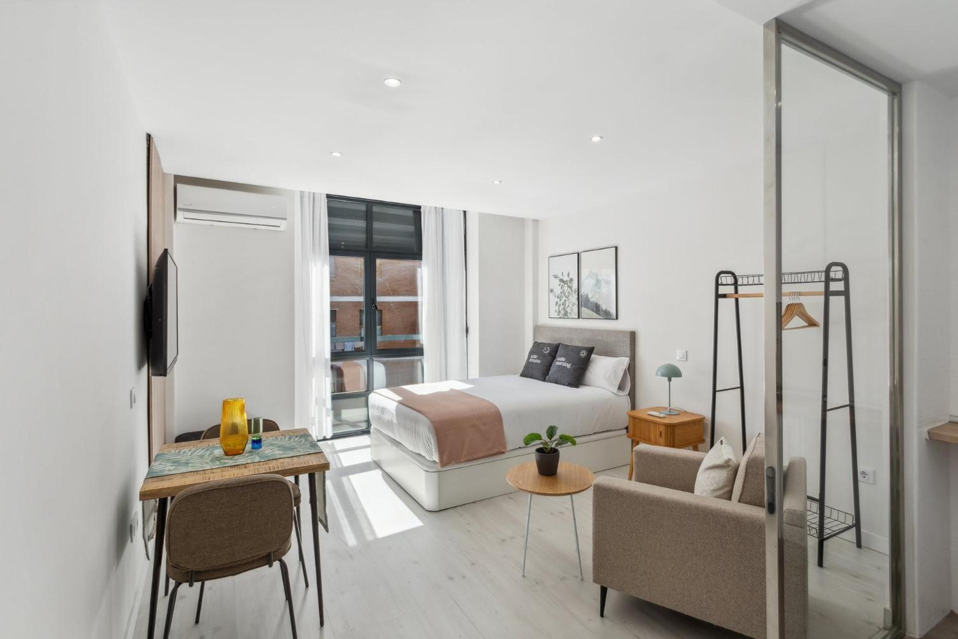 Limehome Madrid Calle De La Paloma Zewnętrze zdjęcie