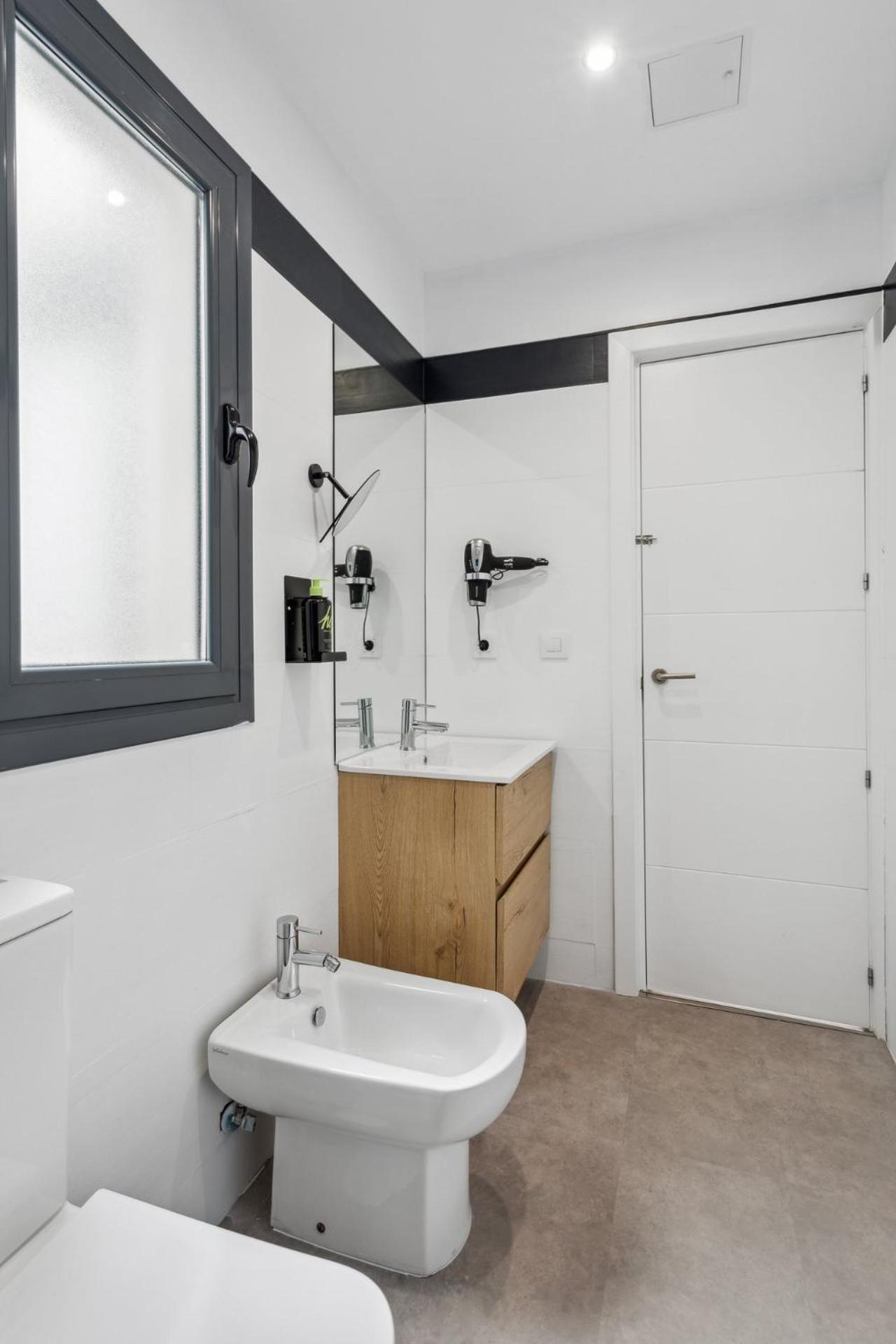 Limehome Madrid Calle De La Paloma Pokój zdjęcie